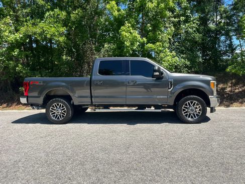 Used 2017 Ford F250 Lariat w/ Lariat Ultimate Package AWD/4WD image 5