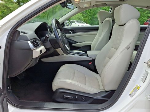 Used 2018 Honda Accord EX-L image 11
