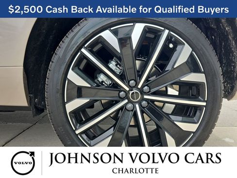 New 2026 Volvo XC60 B5 Ultra w/ Protection Package Premier image 36