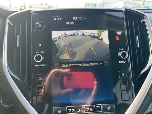 Used 2024 Subaru Ascent Premium w/ Convenience Package image 19