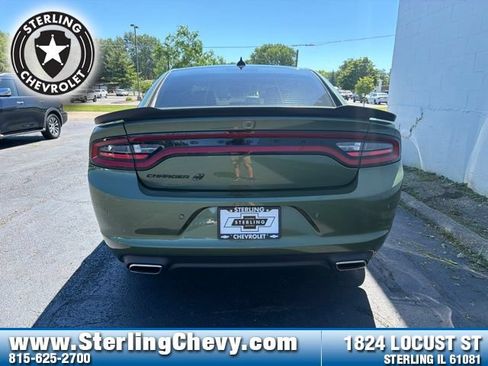 Used 2021 Dodge Charger SXT AWD/4WD image 4