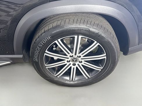 Used 2025 Mercedes-Benz GLE 450e 4MATIC image 37