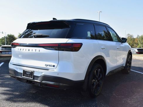 Used 2026 INFINITI QX60 Autograph w/ Dark Cargo Package image 3