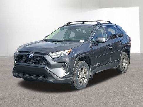 Used 2023 Toyota RAV4 XLE image 1