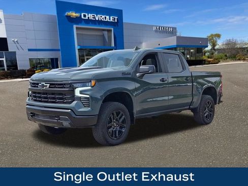 Used 2026 Chevrolet Silverado 1500 LT Trail Boss w/ Dark Appearance Package AWD/4WD image 33
