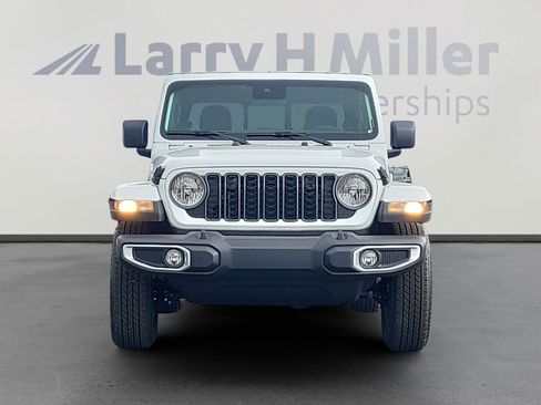 New 2025 Jeep Gladiator Sport image 8