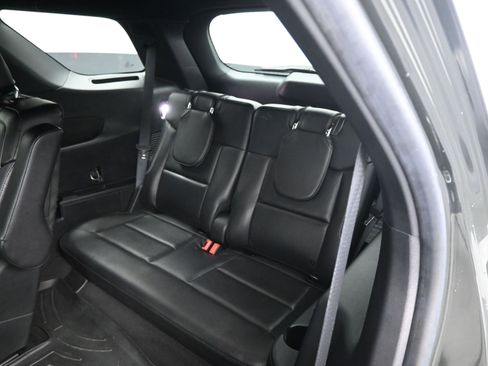 Used 2022 Ford Explorer ST w/ Equipment Group 401A image 7