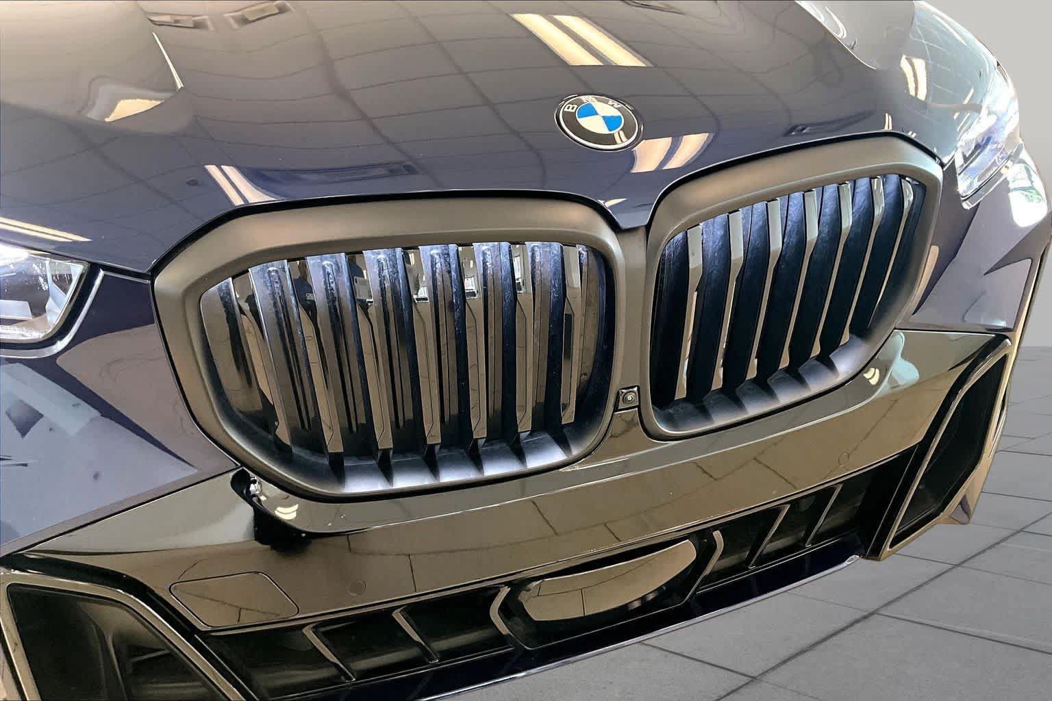 Used 2024 BMW X5 sDrive40i w/ M Sport Package RWD image 27