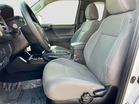 Used 2023 Toyota Tacoma SR image 18