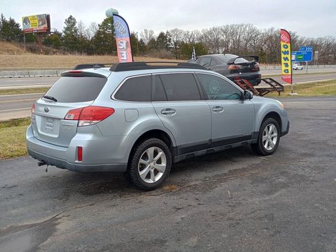 Used 2014 Subaru Outback 2.5i Premium image 5