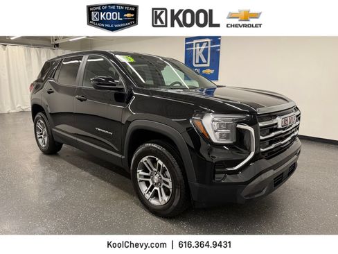 Used 2026 GMC Terrain Elevation FWD image 1