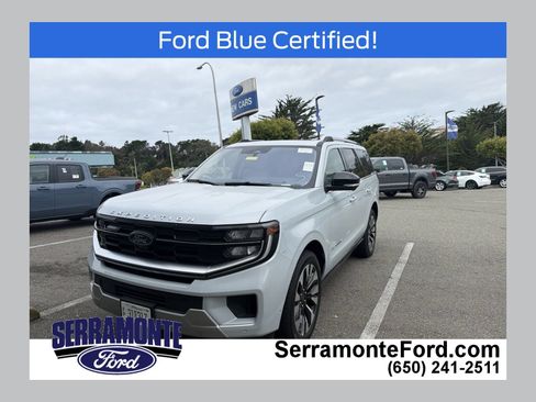 Used 2025 Ford Expedition Platinum w/ Driver's Package AWD/4WD image 1