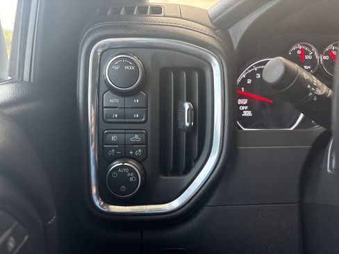 Used 2021 Chevrolet Silverado 1500 RST w/ All Star Edition Plus AWD/4WD image 17