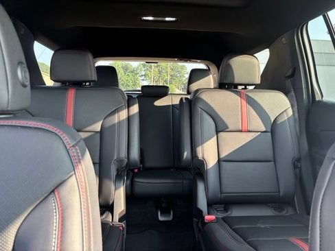 New 2026 Chevrolet Traverse RS FWD image 14