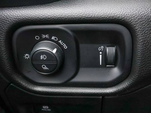 New 2026 RAM 1500 Express AWD/4WD image 29