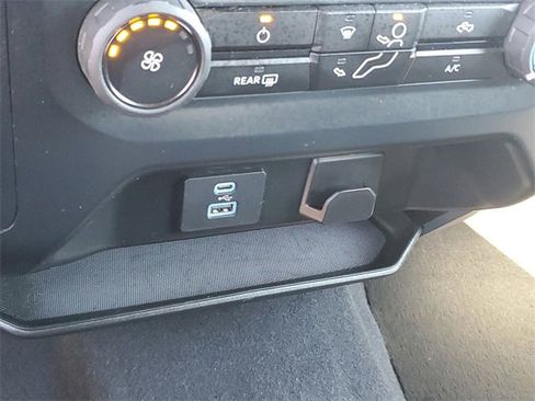 Used 2023 Ford F150 XLT image 21