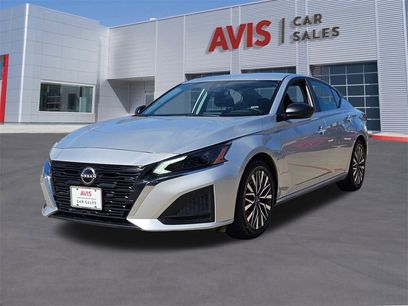 Used 2024 Nissan Altima 2.5 SV