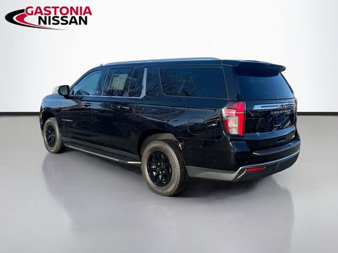 Used 2024 Chevrolet Suburban LT AWD/4WD image 6