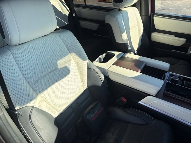 Used 2023 Toyota Sequoia Capstone AWD/4WD image 16