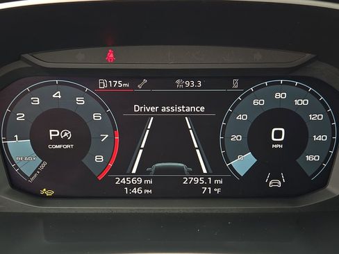 Used 2025 Audi Q3 2.0T Premium image 19