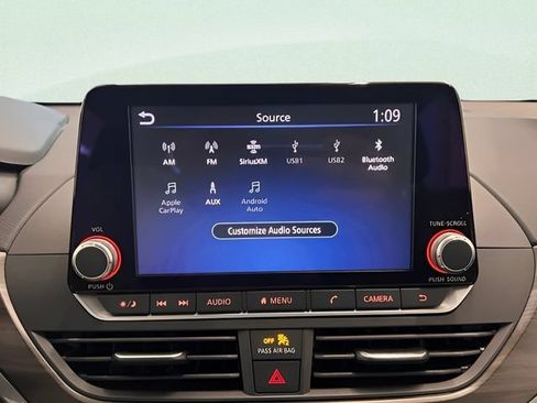 Used 2025 Nissan Altima 2.5 SV FWD image 20