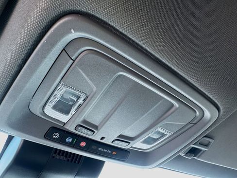 Used 2024 GMC Sierra 1500 Elevation image 19