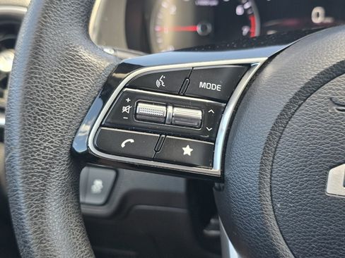 Used 2023 Kia Forte LXS w/ LXS Technology Package FWD image 30