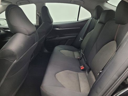 Used 2020 Toyota Camry LE image 18