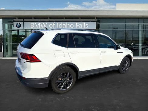 Used 2024 Volkswagen Tiguan SE image 8