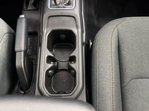 Used 2024 Jeep Wrangler Sport S image 28