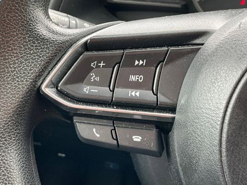 Used 2017 MAZDA MAZDA3 Sport FWD image 7