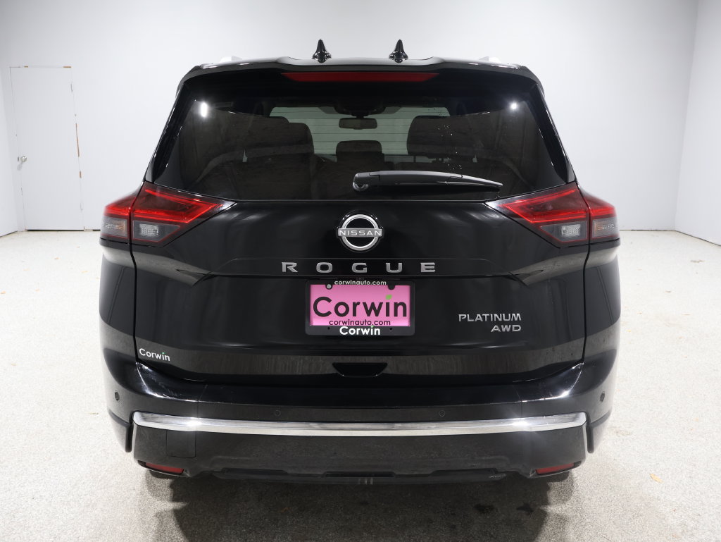 Used 2025 Nissan Rogue Platinum w/ Tech Package AWD/4WD image 3