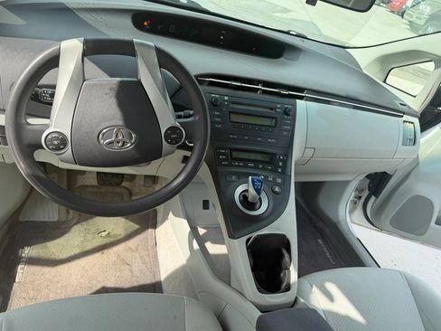 Used 2011 Toyota Prius Two FWD image 13