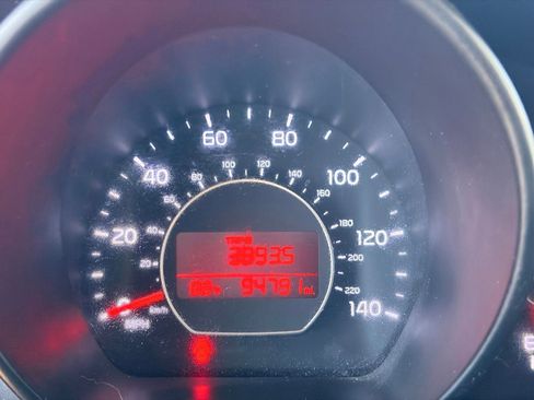 Used 2015 Kia Soul FWD image 29
