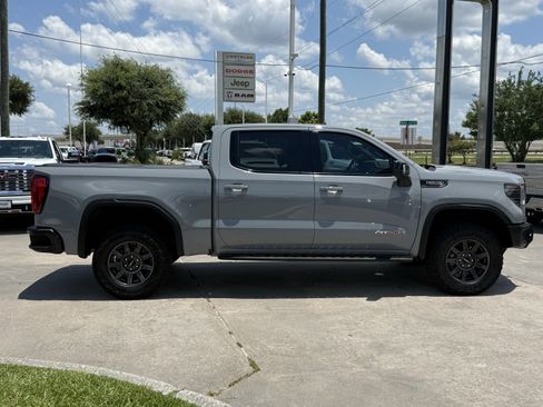 Used 2024 GMC Sierra 1500 AT4X AWD/4WD image 3