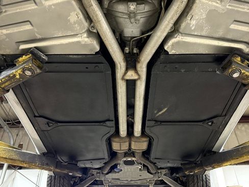 Used 1997 Chevrolet Corvette Coupe w/ Memory Pkg image 97