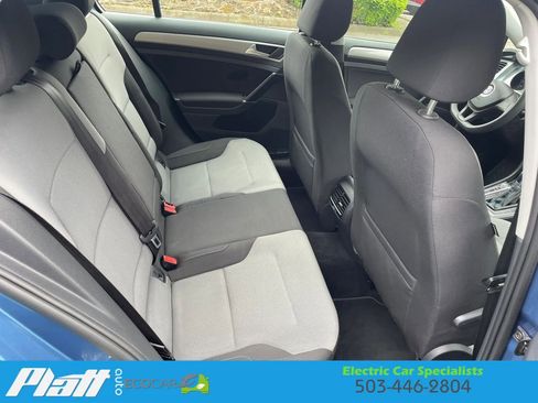 Used 2016 Volkswagen e-Golf SE w/ DC Fast Charging Package FWD image 45