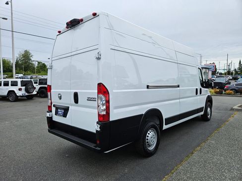 Used 2025 RAM ProMaster 3500 FWD image 5