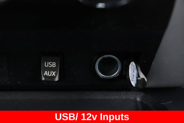 Used 2019 Toyota Tundra SR5 w/ Convenience Package AWD/4WD image 27