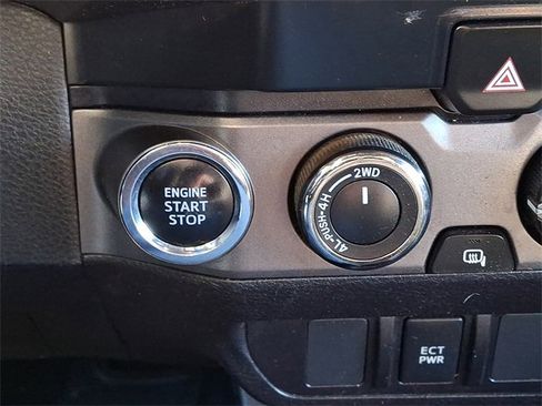 Certified 2019 Toyota Tacoma TRD Off-Road image 22