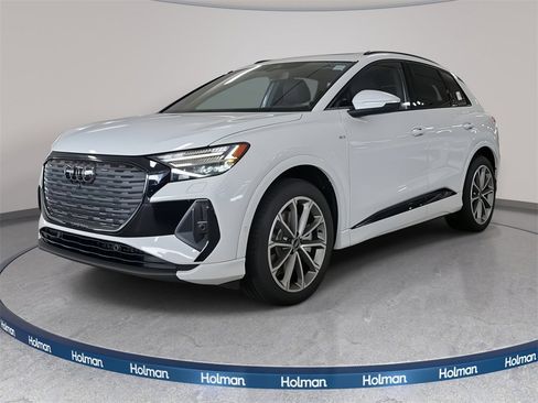 New 2026 Audi Q4 e-tron Premium Plus image 1