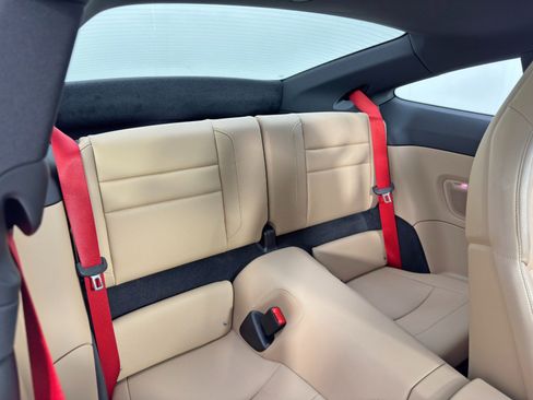 Used 2024 Porsche 911 Carrera image 40