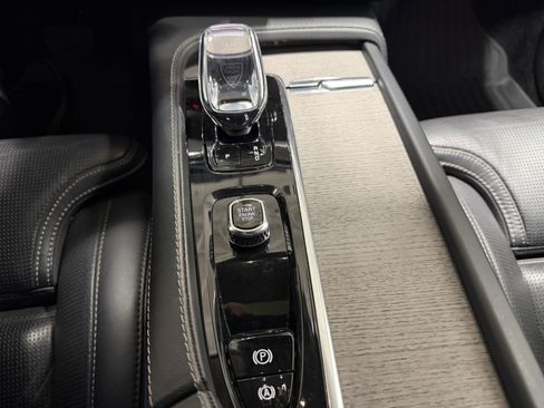 Used 2023 Volvo XC90 B6 Ultimate w/ Protection Package image 19