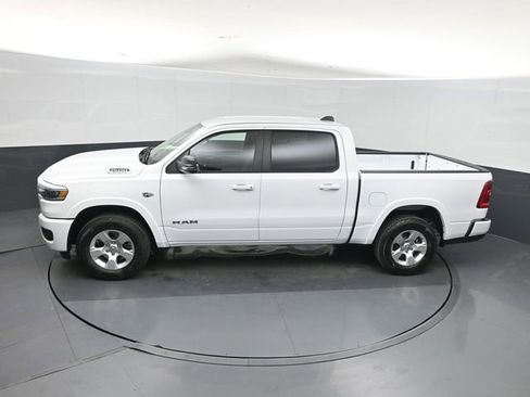 New 2026 RAM 1500 4x4 Crew Cab image 33