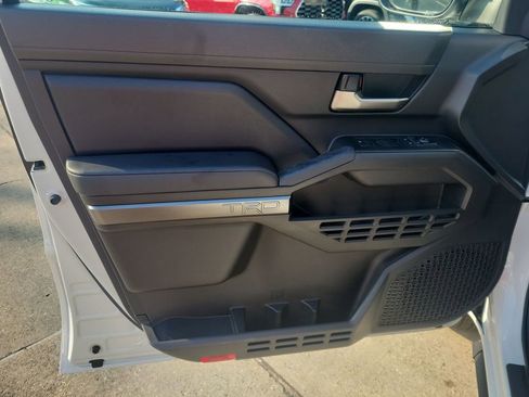 Certified 2025 Toyota Tacoma TRD Sport image 11