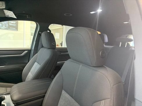 Used 2026 GMC Acadia Elevation w/ Black Edition AWD/4WD image 14