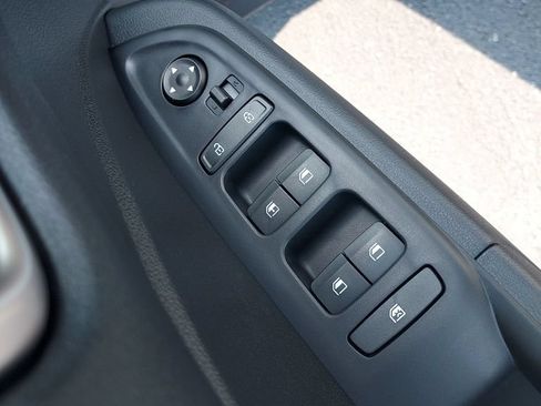 New 2026 Hyundai Venue SE FWD image 11