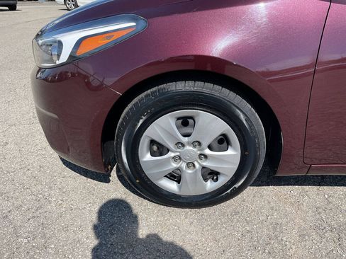 Used 2018 Kia Forte LX w/ LX Popular Package FWD image 10
