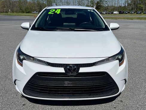 Used 2024 Toyota Corolla LE image 9