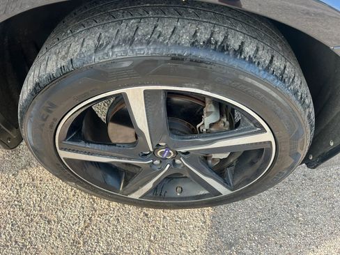 Used 2014 Volvo XC60 T6 R-Design image 30